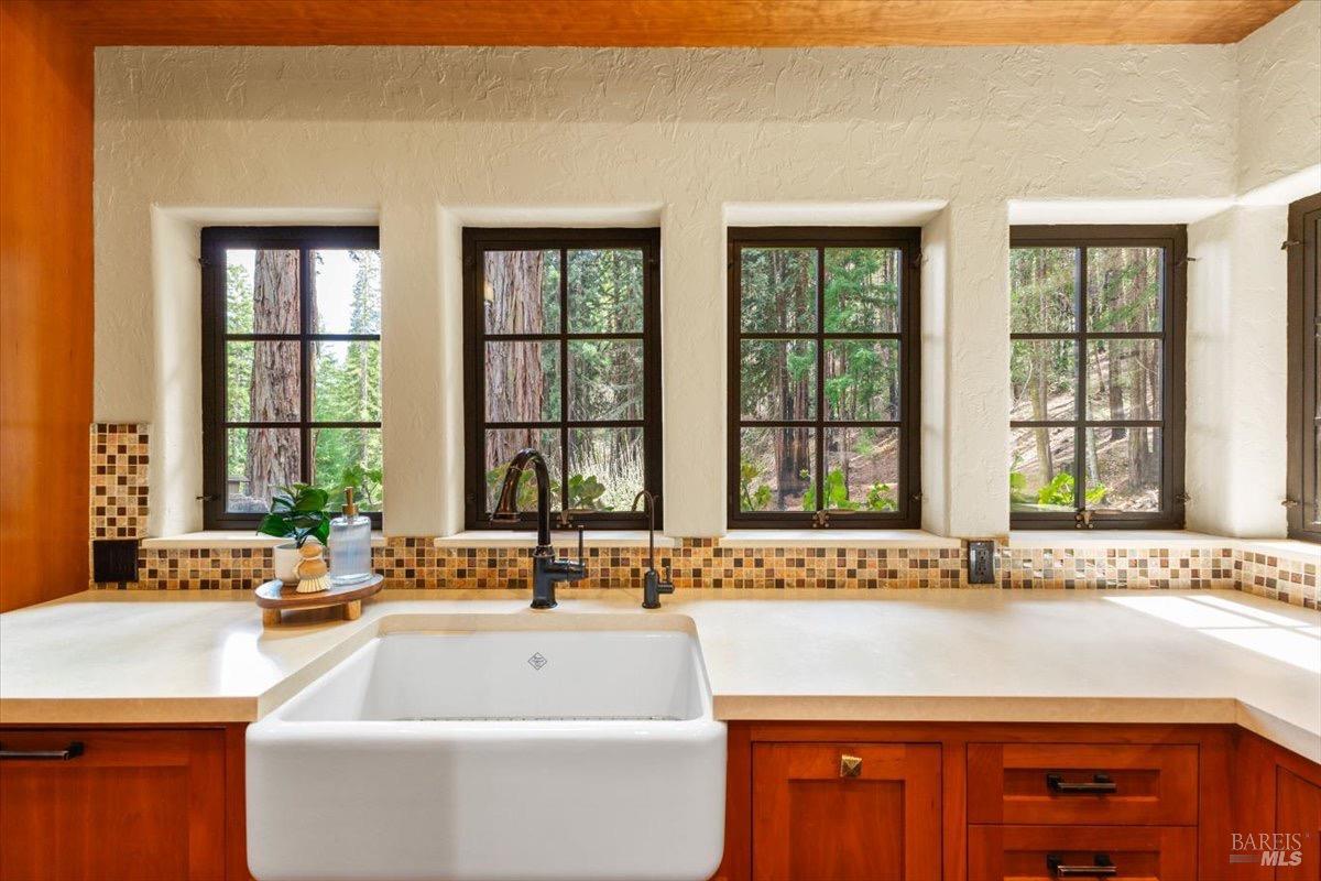 12076 Cloud Ridge Road Healdsburg CA 95448