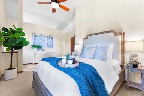 12076 Cloud Ridge Road Healdsburg CA 95448