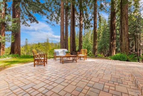 12076 Cloud Ridge Road Healdsburg CA 95448