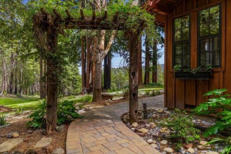 12076 Cloud Ridge Road Healdsburg CA 95448
