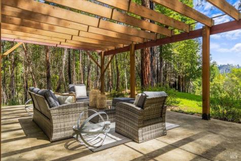 12076 Cloud Ridge Road Healdsburg CA 95448