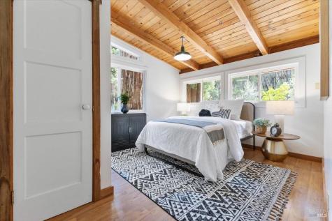 12076 Cloud Ridge Road Healdsburg CA 95448