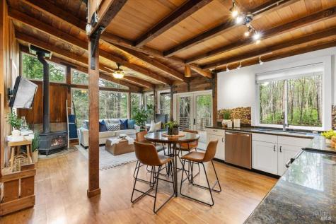 12076 Cloud Ridge Road Healdsburg CA 95448