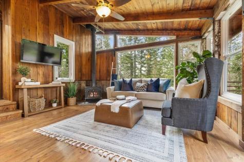 12076 Cloud Ridge Road Healdsburg CA 95448