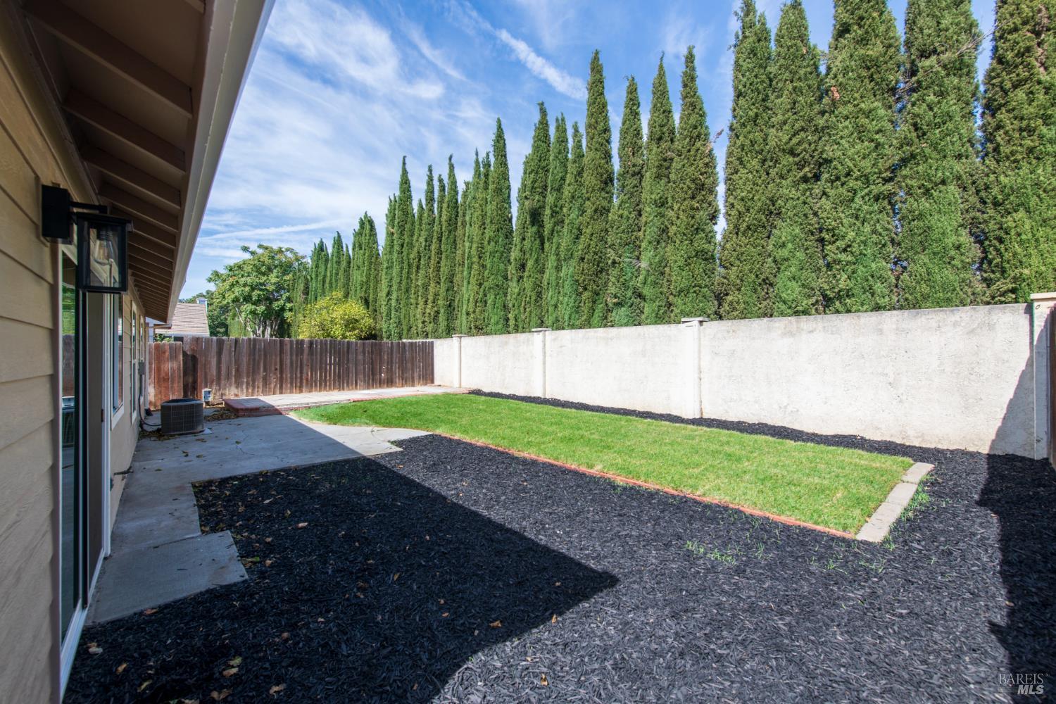 305 Victoria Drive Dixon CA 95620