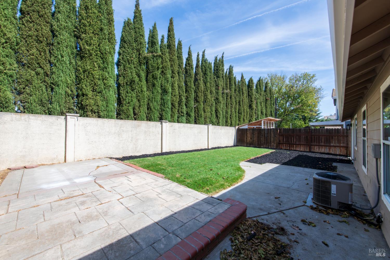 305 Victoria Drive Dixon CA 95620