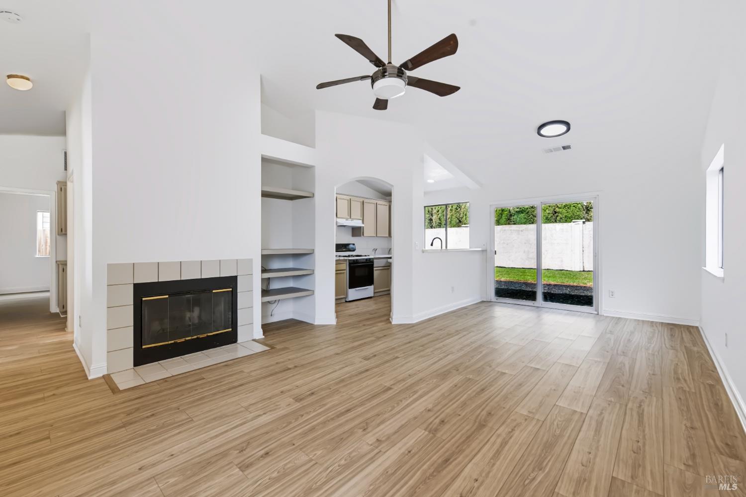 305 Victoria Drive Dixon CA 95620