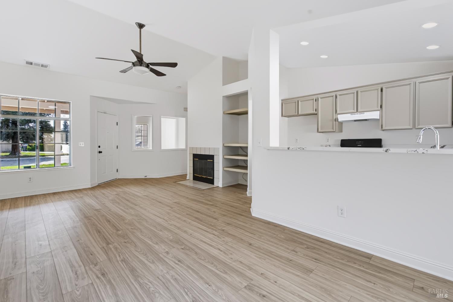 305 Victoria Drive Dixon CA 95620