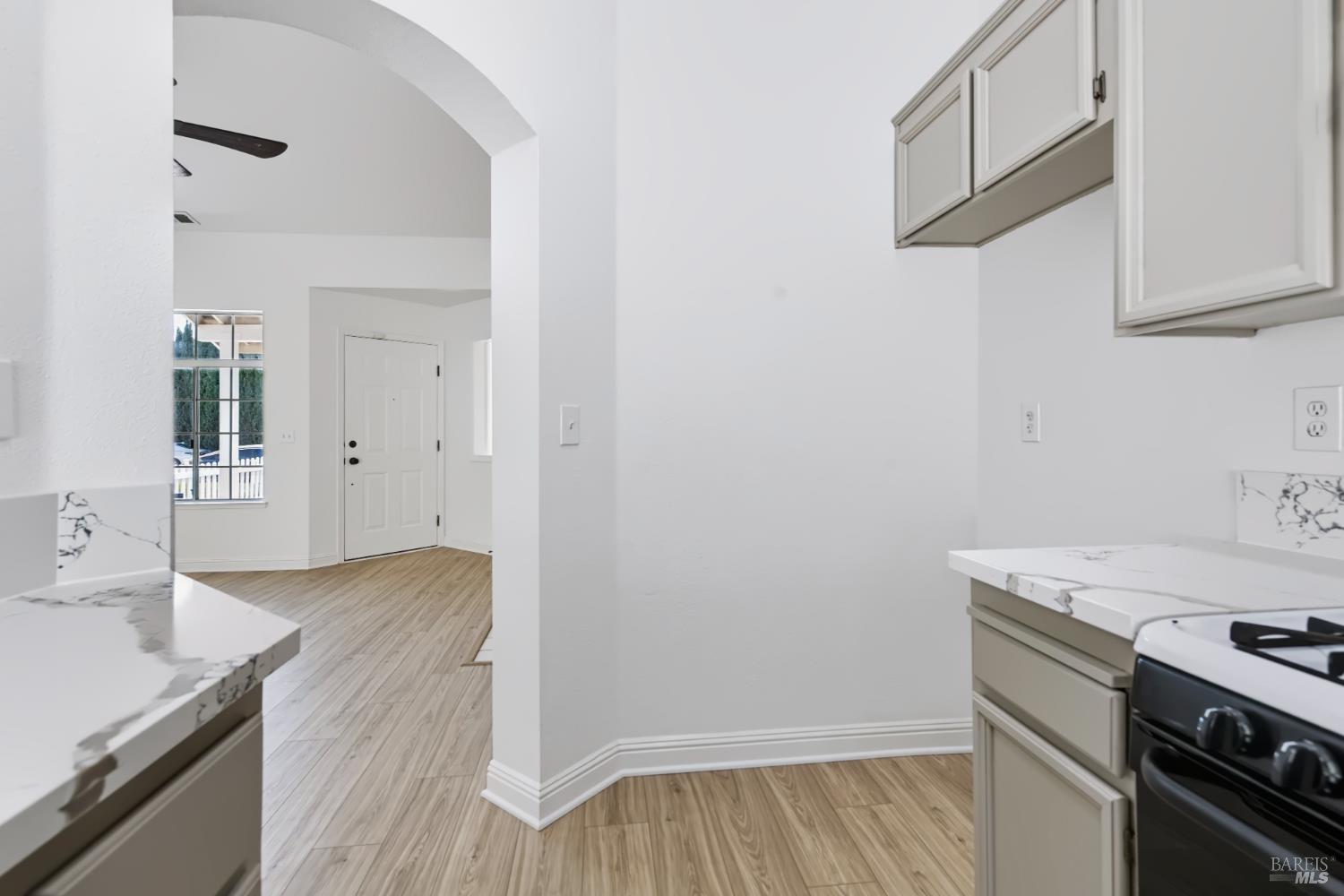 305 Victoria Drive Dixon CA 95620