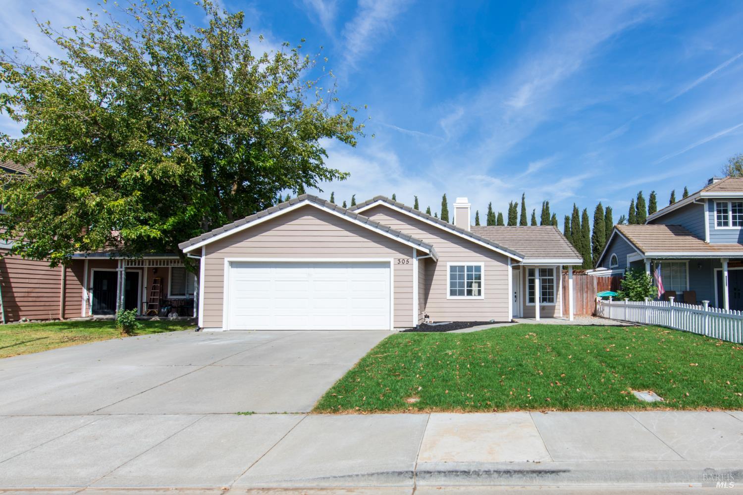 305 Victoria Drive Dixon CA 95620