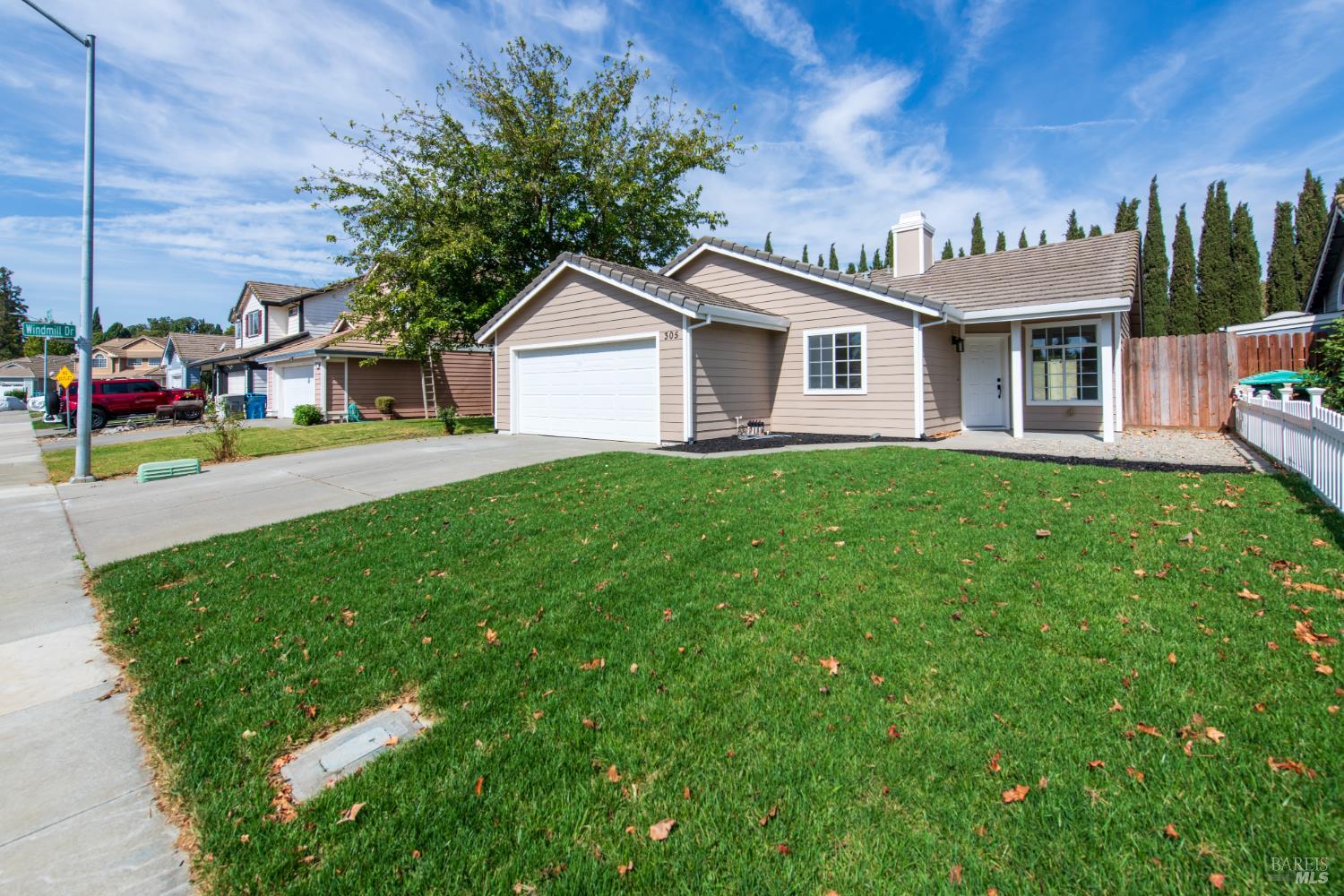 305 Victoria Drive Dixon CA 95620