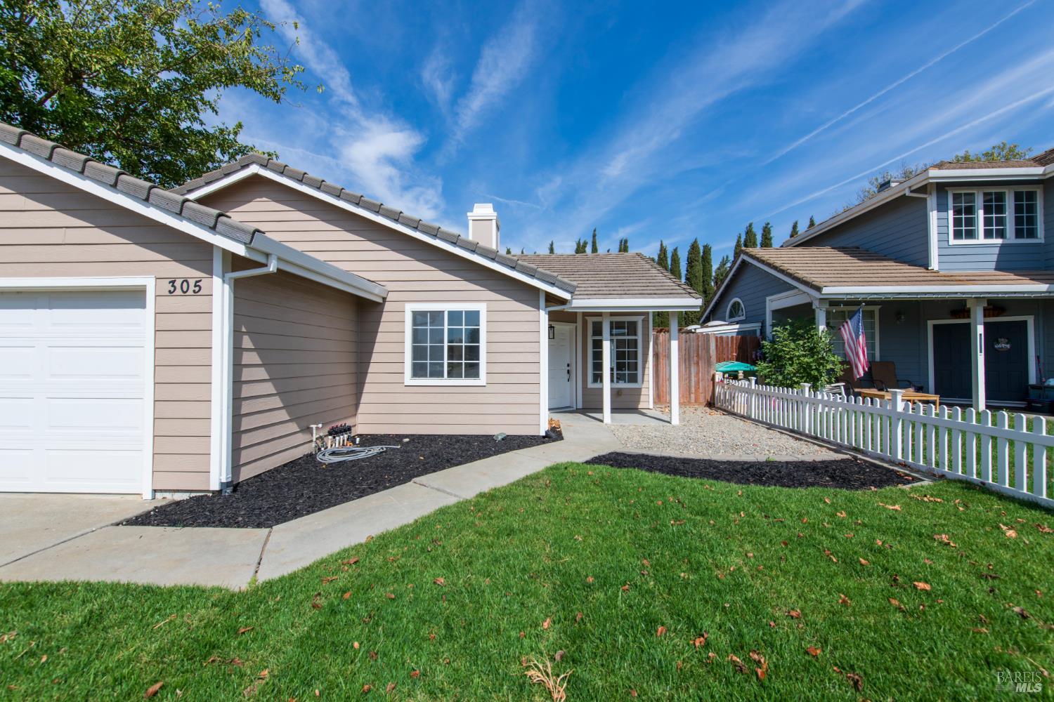 305 Victoria Drive Dixon CA 95620