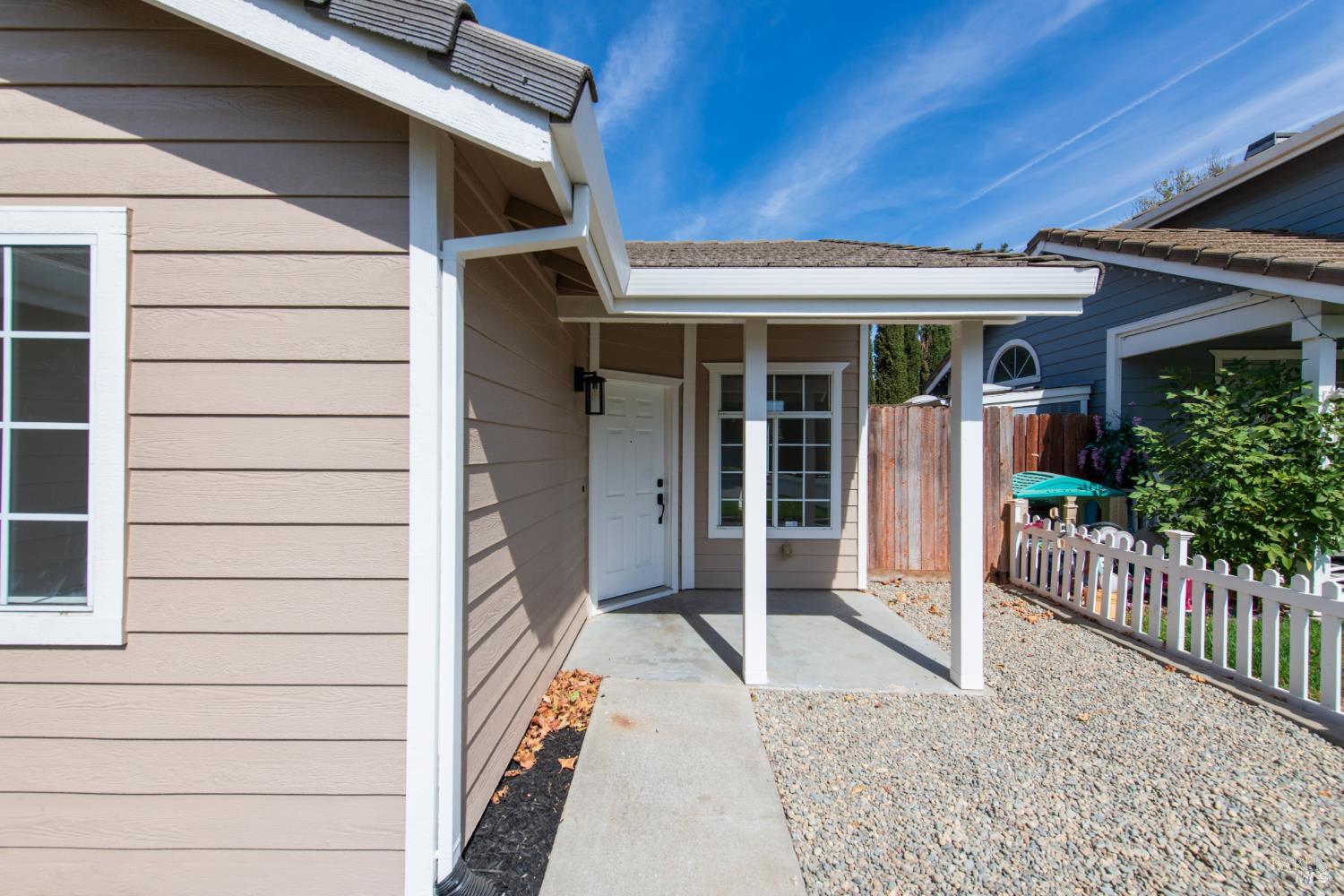 305 Victoria Drive Dixon CA 95620