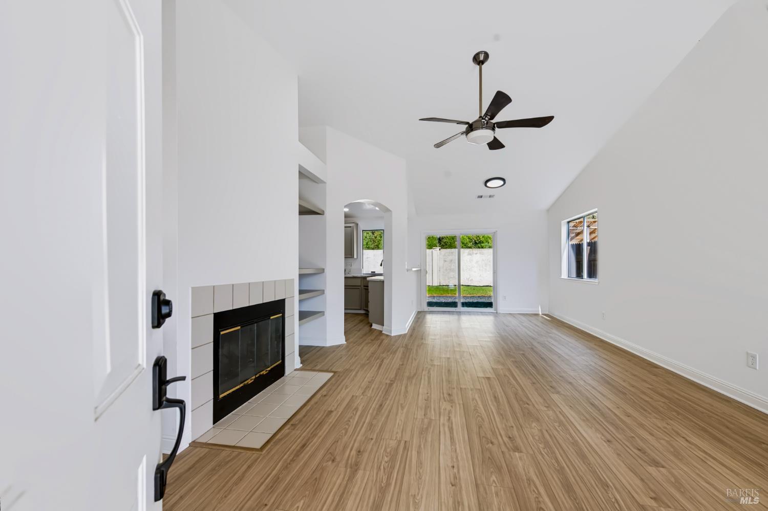 305 Victoria Drive Dixon CA 95620