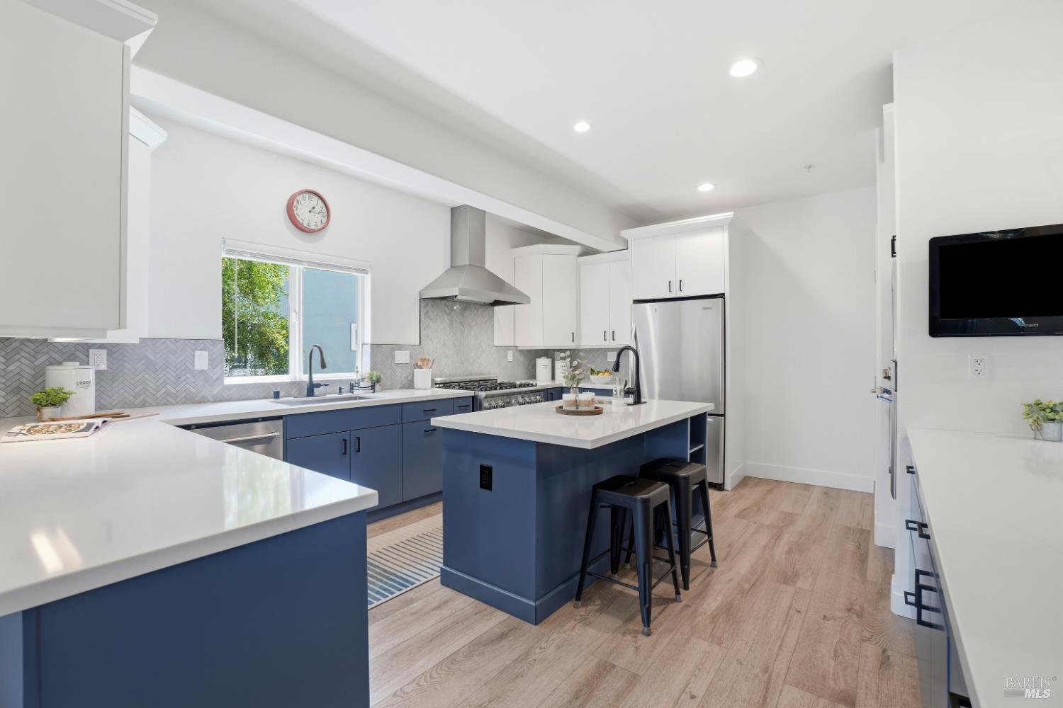 312 Corrillo Drive San Rafael CA 94903