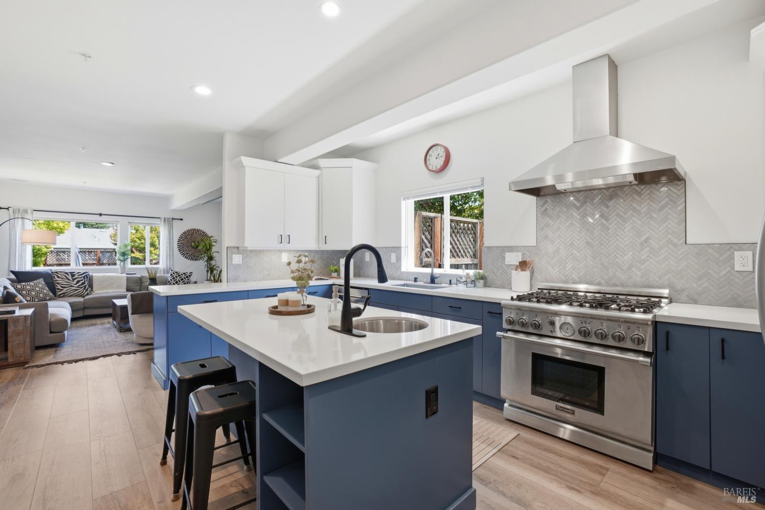 312 Corrillo Drive San Rafael CA 94903