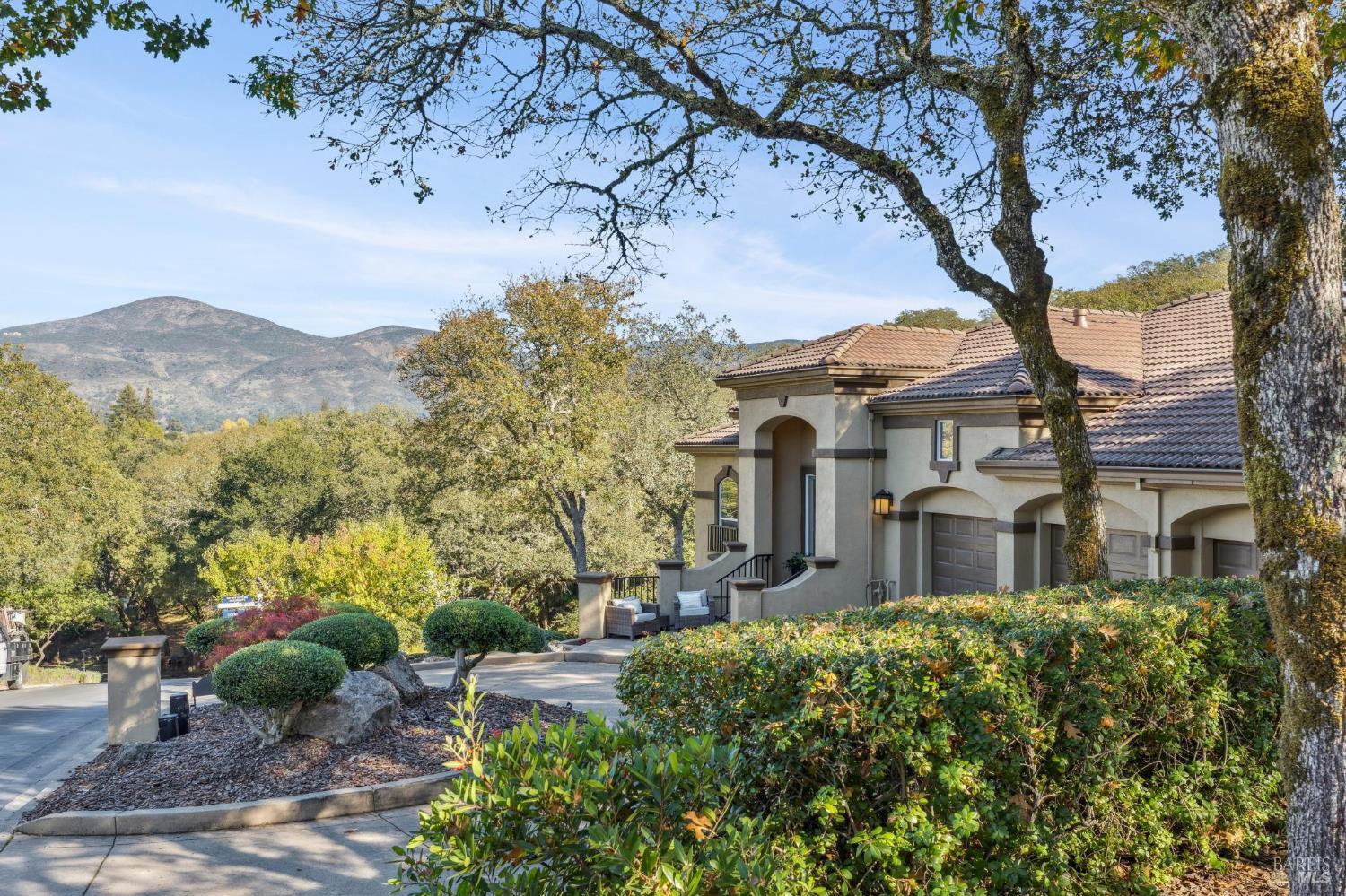 6 Old Coach Road Napa CA 94558