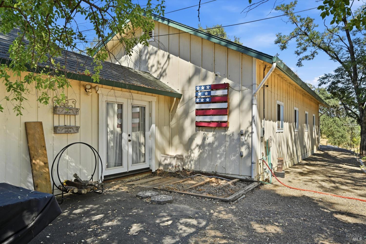 2735 Howard Avenue Lakeport CA 95453