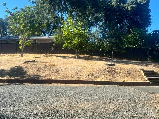 2735 Howard Avenue Lakeport CA 95453