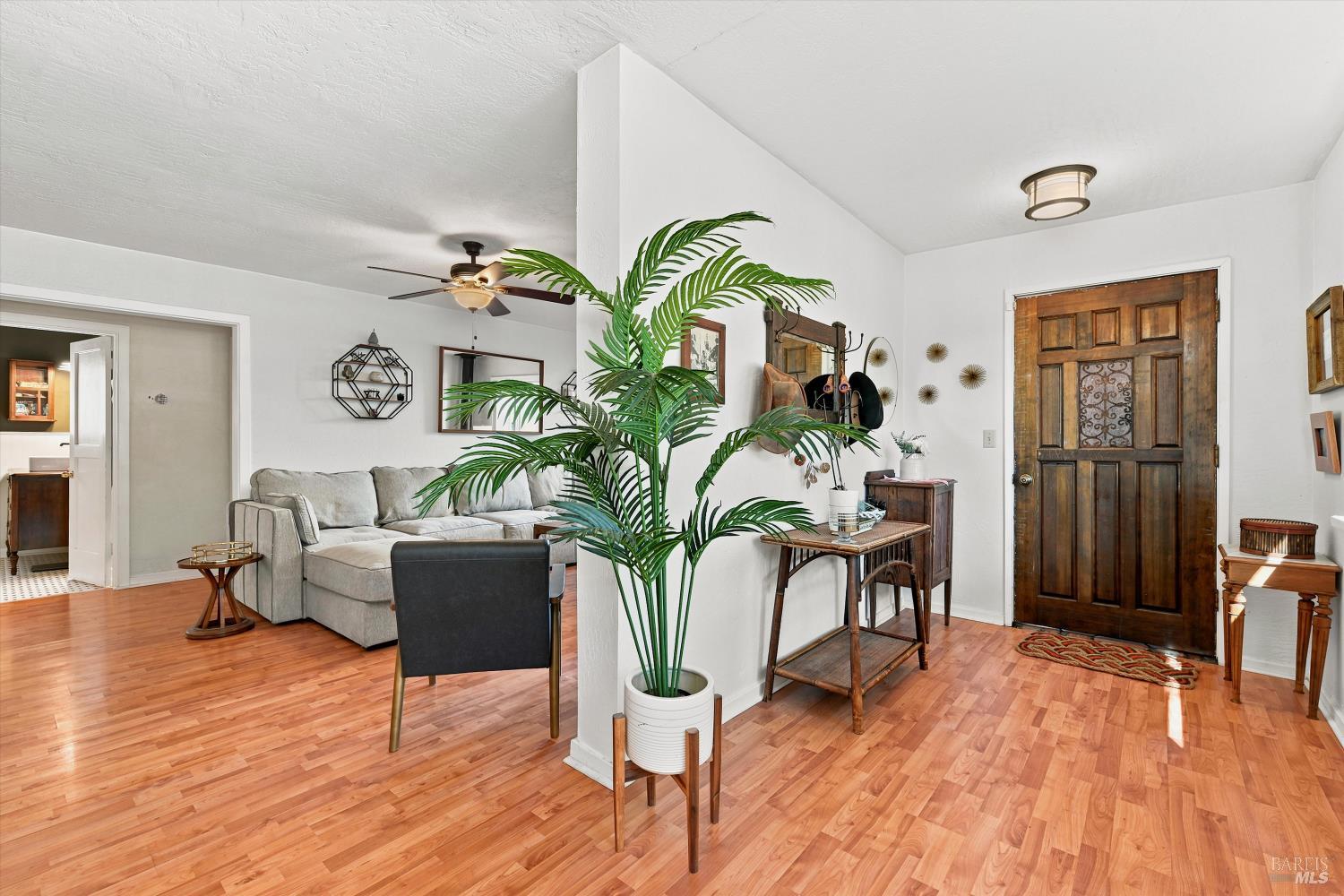 2735 Howard Avenue Lakeport CA 95453