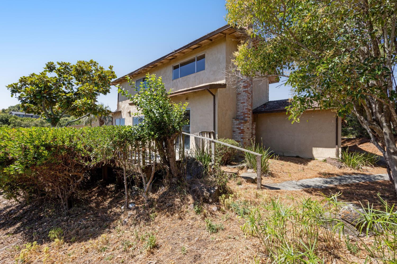 24 Corte Miguel San Rafael CA 94903