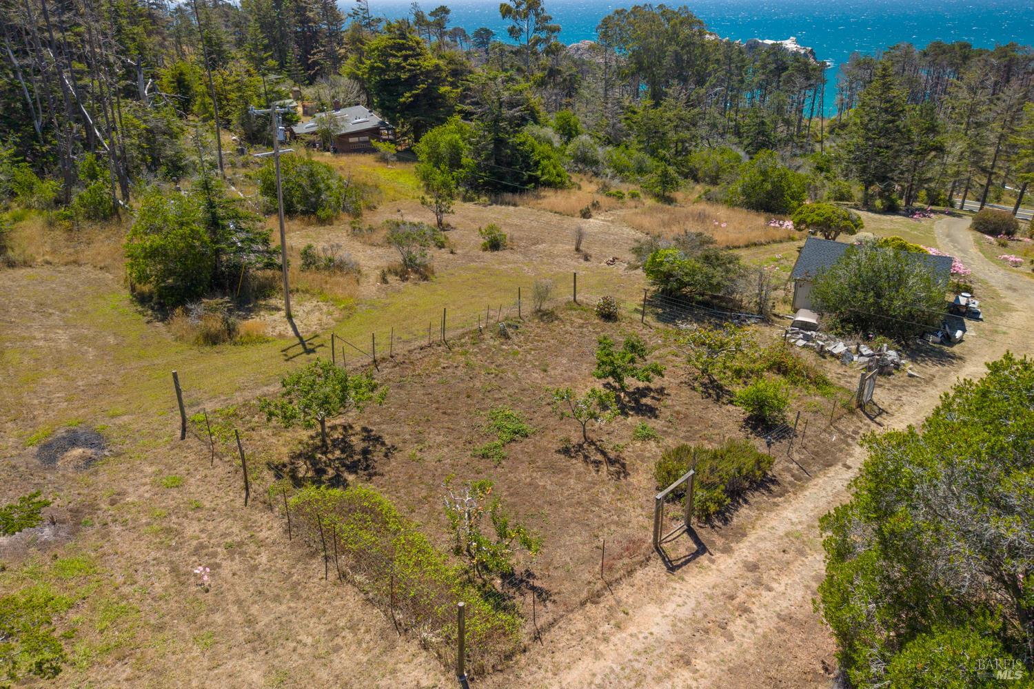 34501 S. Highway 1 Gualala CA 95445