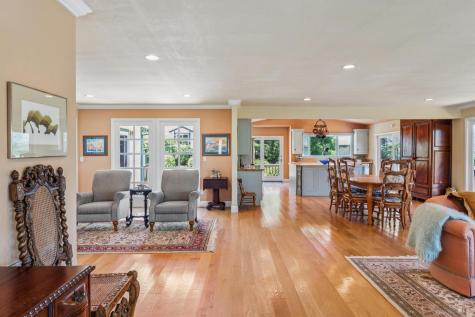 425 Oak Point Place Santa Rosa CA 95409