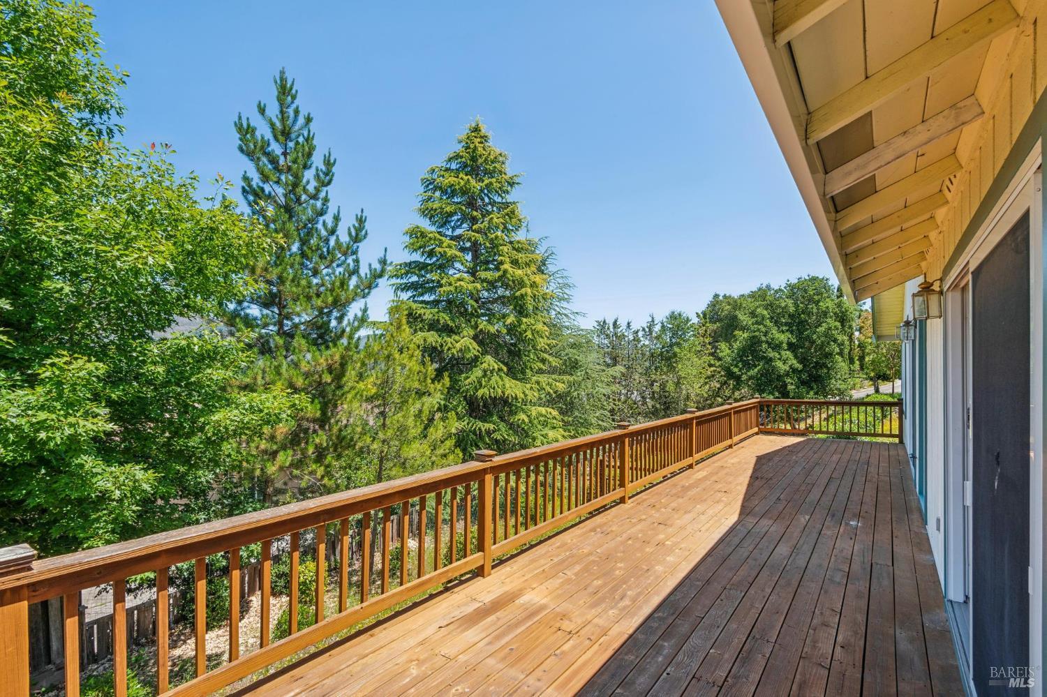 425 Oak Point Place Santa Rosa CA 95409