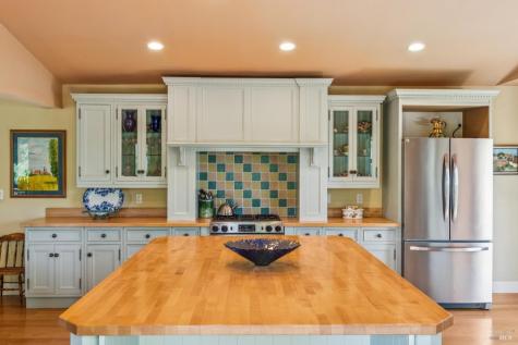 425 Oak Point Place Santa Rosa CA 95409
