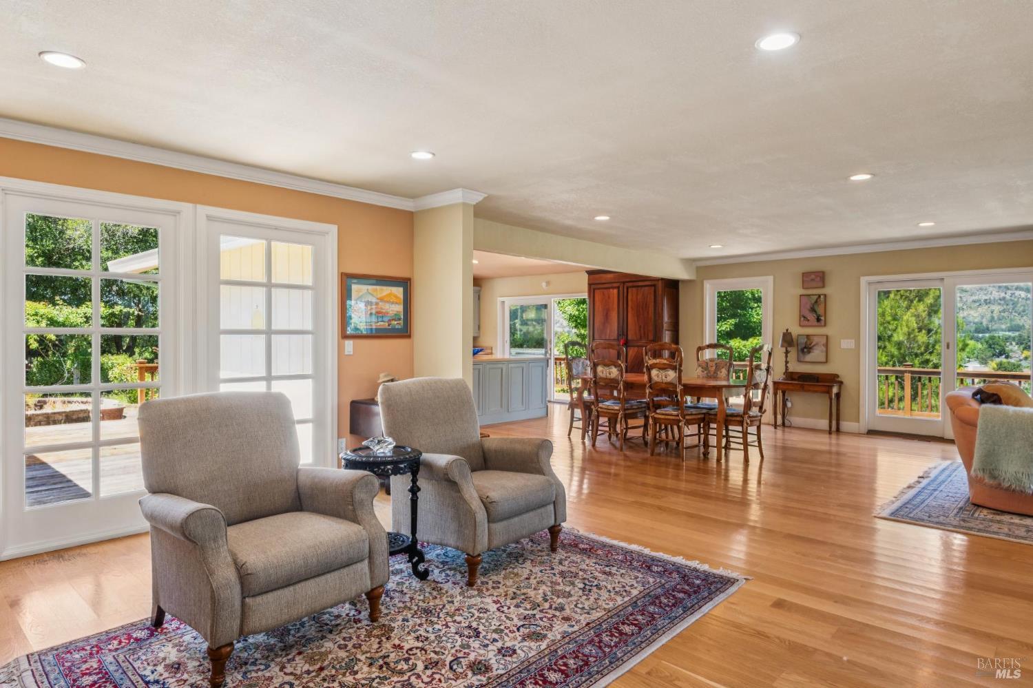 425 Oak Point Place Santa Rosa CA 95409