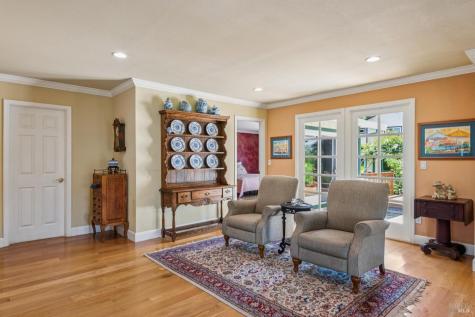 425 Oak Point Place Santa Rosa CA 95409