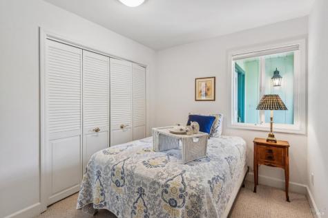 425 Oak Point Place Santa Rosa CA 95409