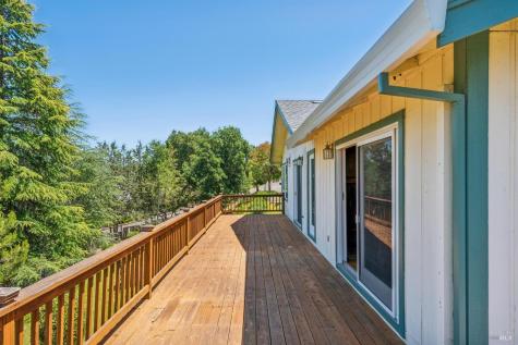 425 Oak Point Place Santa Rosa CA 95409