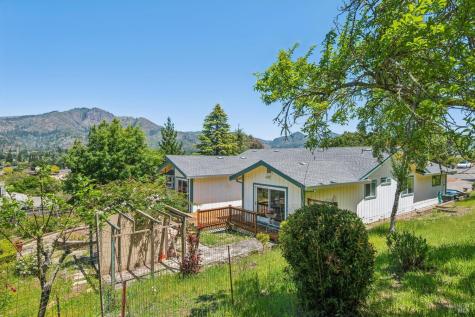 425 Oak Point Place Santa Rosa CA 95409