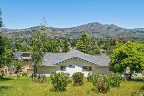 425 Oak Point Place Santa Rosa CA 95409