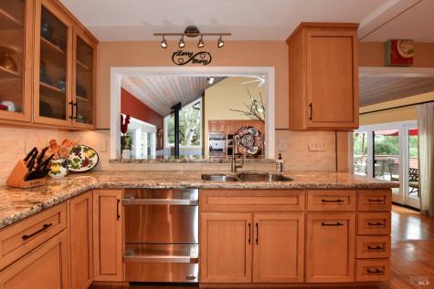 4004 Garnet Place Santa Rosa CA 95405