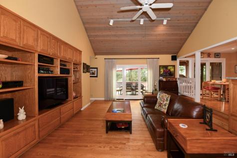 4004 Garnet Place Santa Rosa CA 95405