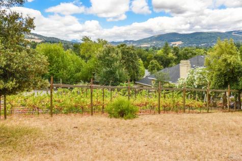 4004 Garnet Place Santa Rosa CA 95405