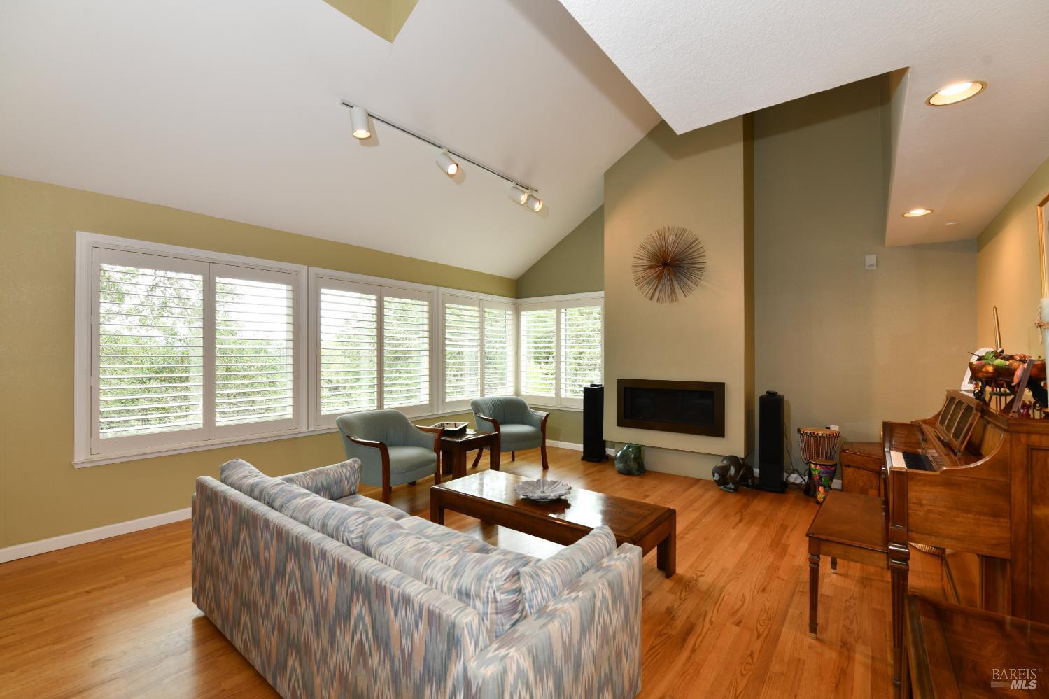 4004 Garnet Place Santa Rosa CA 95405
