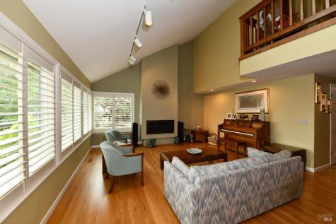 4004 Garnet Place Santa Rosa CA 95405