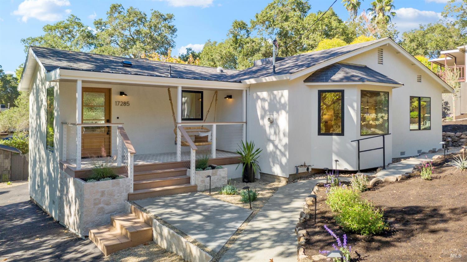 17285 Hillcrest Avenue Sonoma CA 95476