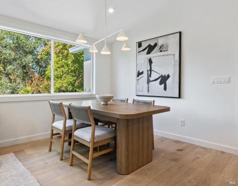 17285 Hillcrest Avenue Sonoma CA 95476