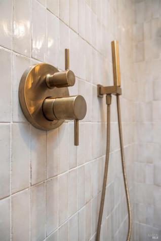 17285 Hillcrest Avenue Sonoma CA 95476