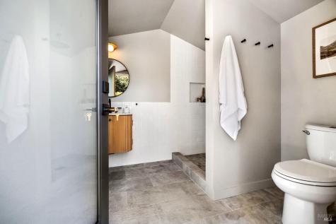 17285 Hillcrest Avenue Sonoma CA 95476