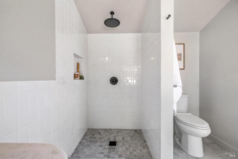 17285 Hillcrest Avenue Sonoma CA 95476