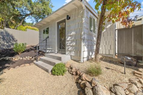 17285 Hillcrest Avenue Sonoma CA 95476