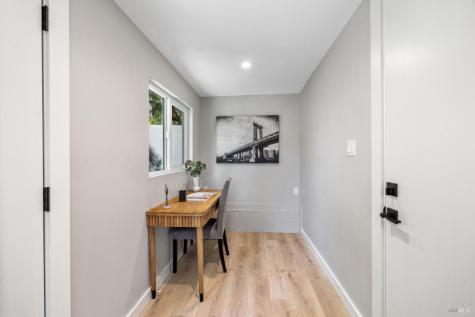 17285 Hillcrest Avenue Sonoma CA 95476