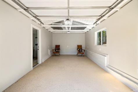 17285 Hillcrest Avenue Sonoma CA 95476