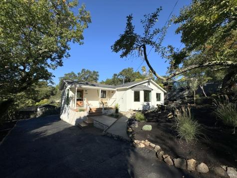 17285 Hillcrest Avenue Sonoma CA 95476