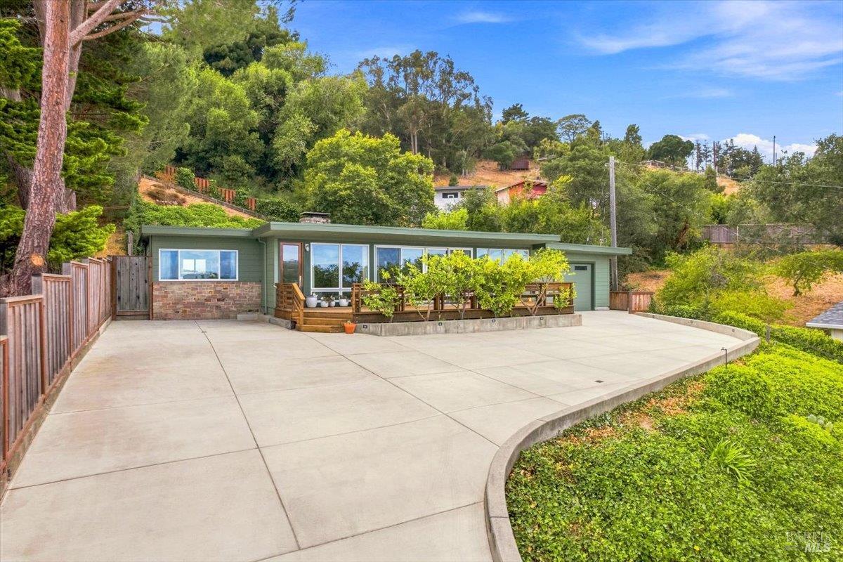 951 Meadowsweet Drive Corte Madera CA 94925